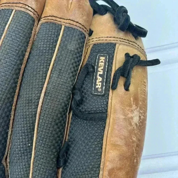 Easton Pro Baseball Glove K-PRO 82 - Picture 4 of 16